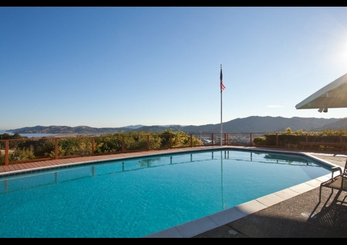 California Hills Lookout